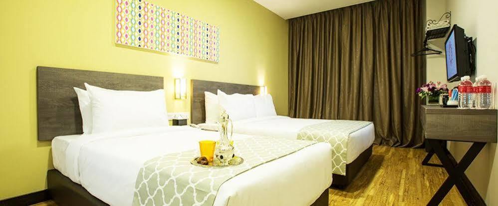 Humaira Hotel Tanah Merah  Extérieur photo