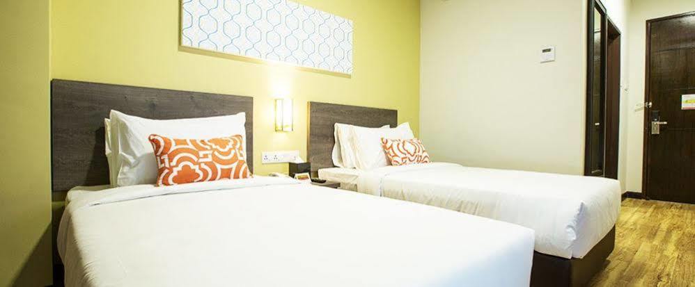 Humaira Hotel Tanah Merah  Extérieur photo