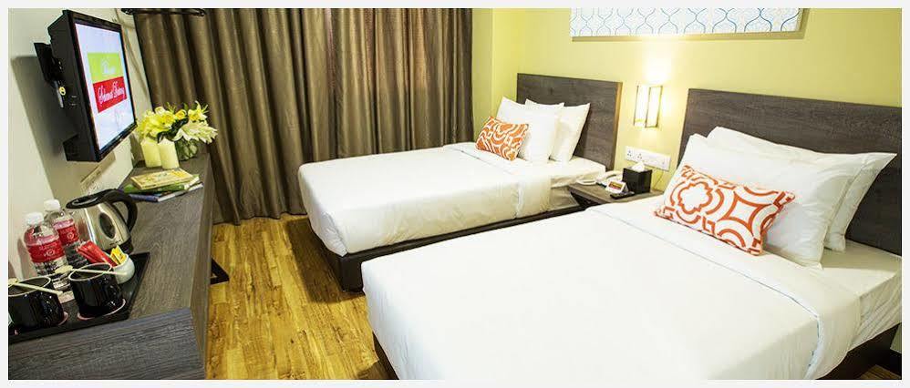 Humaira Hotel Tanah Merah  Extérieur photo