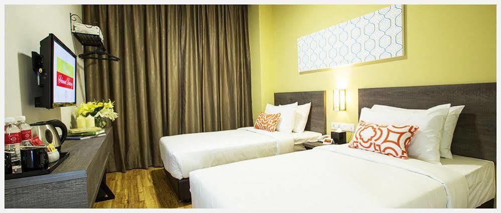 Humaira Hotel Tanah Merah  Extérieur photo