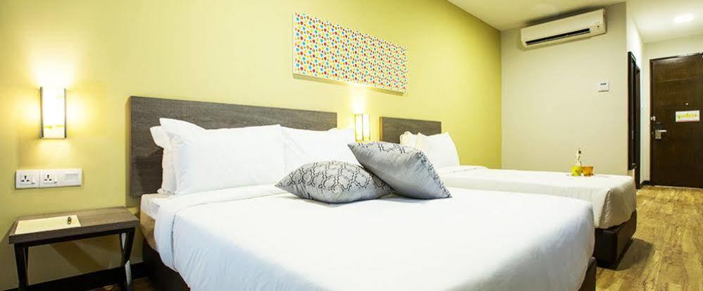 Humaira Hotel Tanah Merah  Extérieur photo